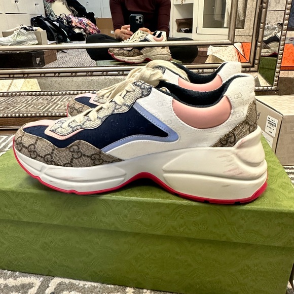 Gucci Women’s Sneaker - Picture 2 of 5